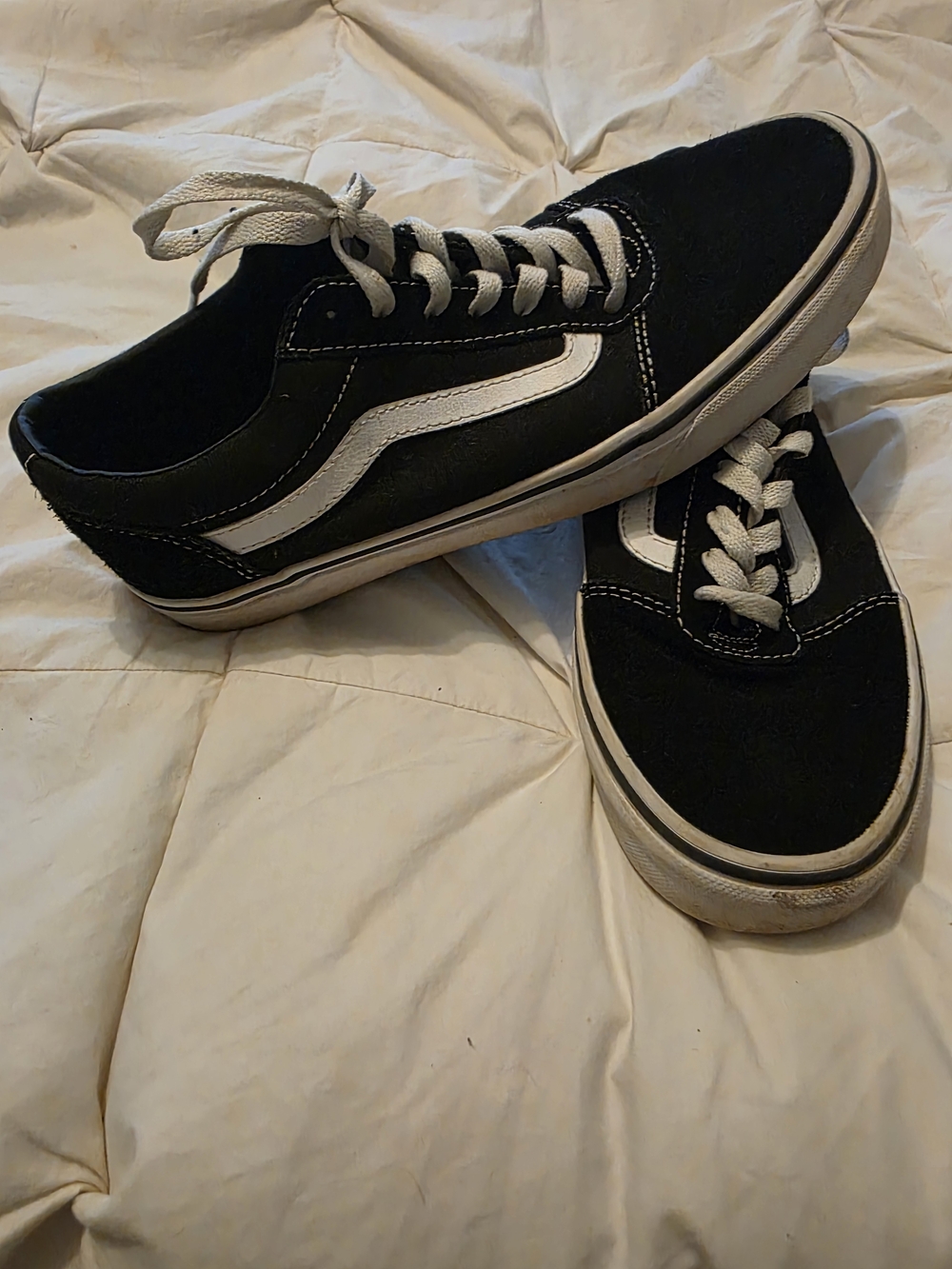 Vans Classic Low-Top Skate Sneakers - Black/White